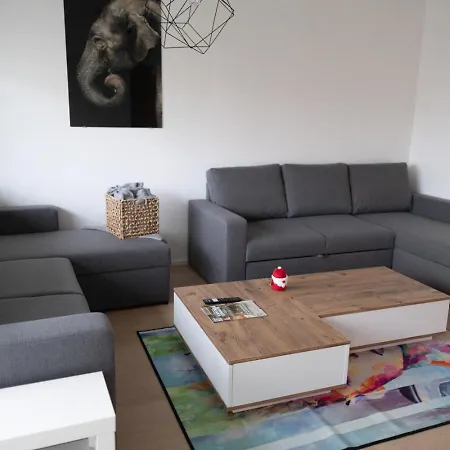 公寓 The Head Elf - By Sharpcat