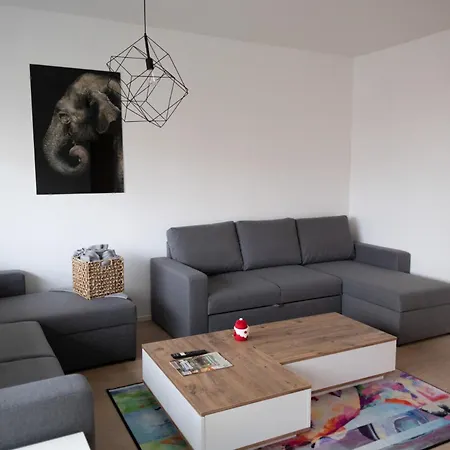 The Head Elf - By Sharpcat 公寓 *