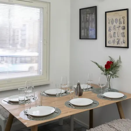 The Head Elf - By Sharpcat