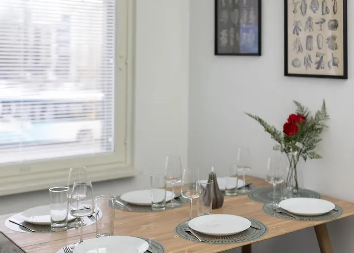 The Head Elf - By Sharpcat